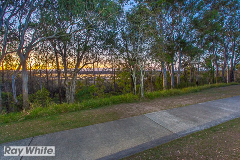 Photo - 42 Melaleuca Crescent, Rothwell QLD 4022 - Image 6