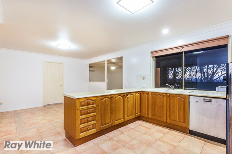 Photo - 42 Melaleuca Crescent, Rothwell QLD 4022 - Image 7