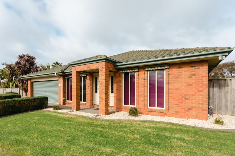 Photo - 42 Michelle Drive, Hastings VIC 3915 - Image 3