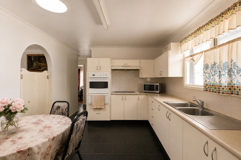 Photo - 42 Middleton Crescent, Bidwill NSW 2770 - Image 6