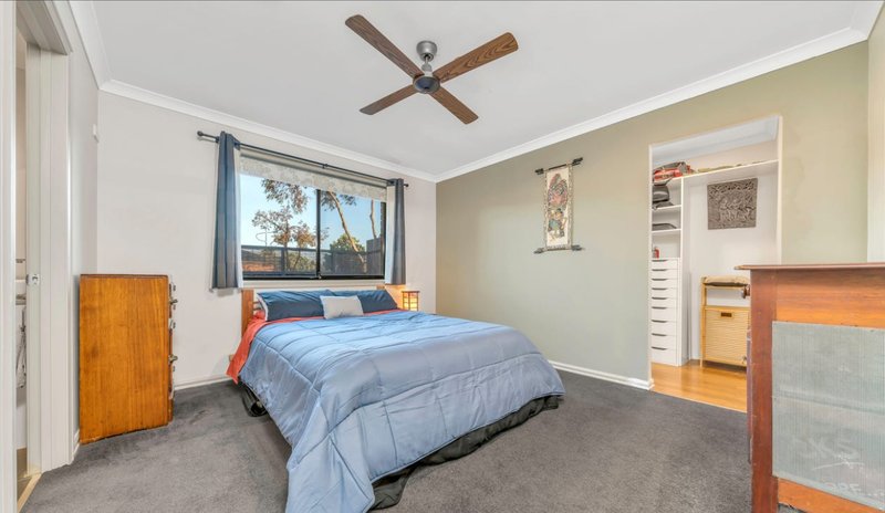 Photo - 42 Millendon Blvd , Tarneit VIC 3029 - Image 12