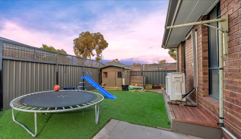 Photo - 42 Millendon Blvd , Tarneit VIC 3029 - Image 18