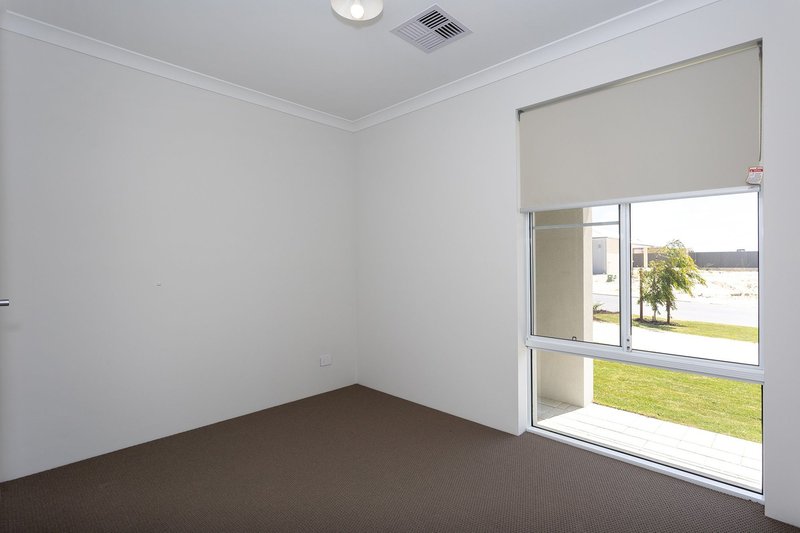 Photo - 42 Mirabilis Avenue, Jindalee WA 6036 - Image 2