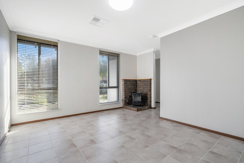 Photo - 42 Moira Avenue, Forrestfield WA 6058 - Image 5