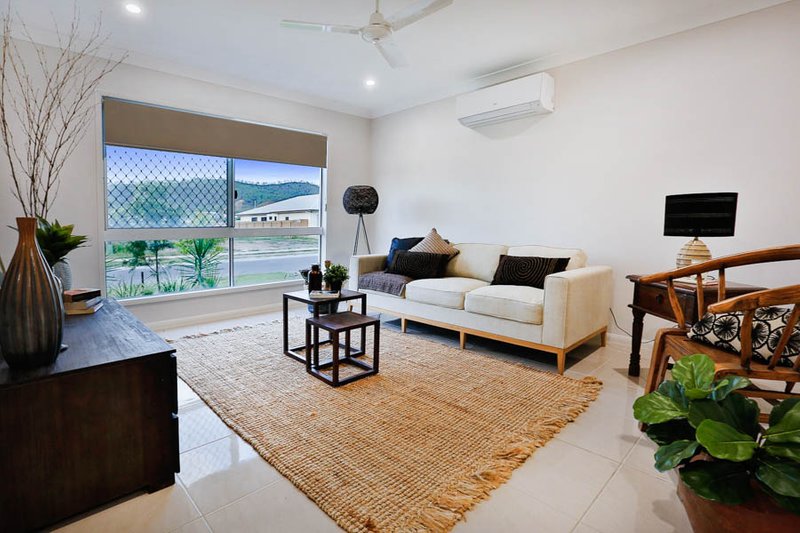 Photo - 42 Monolith Circuit, Cosgrove QLD 4818 - Image 9