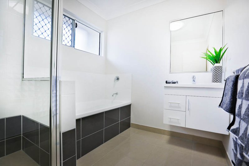 Photo - 42 Monolith Circuit, Cosgrove QLD 4818 - Image 11
