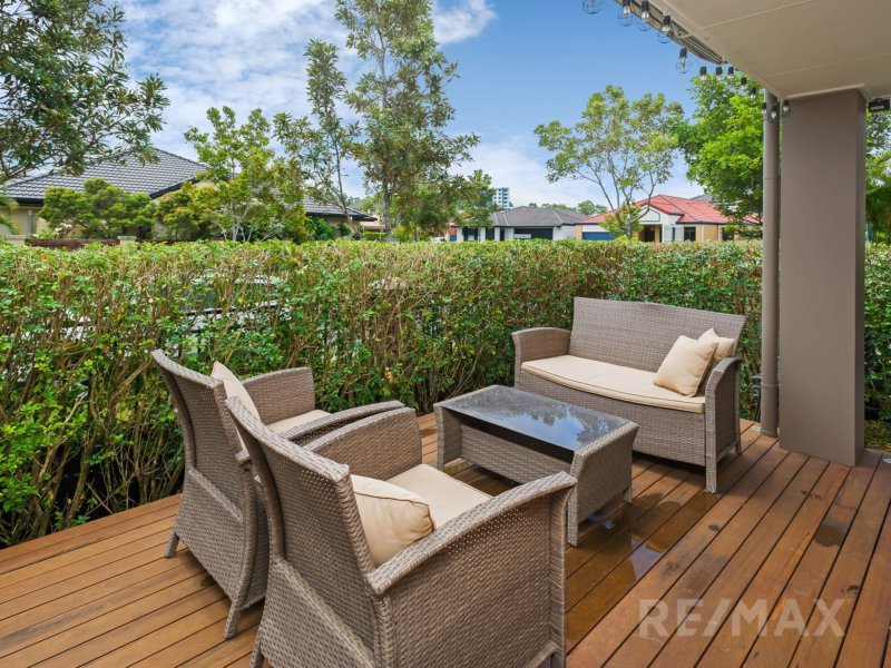 4/2 Morea Court, Varsity Lakes QLD 4227