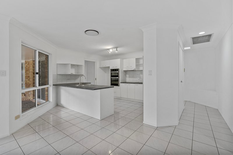 Photo - 42 Morfantaine Terrace, Parkwood QLD 4214 - Image 2