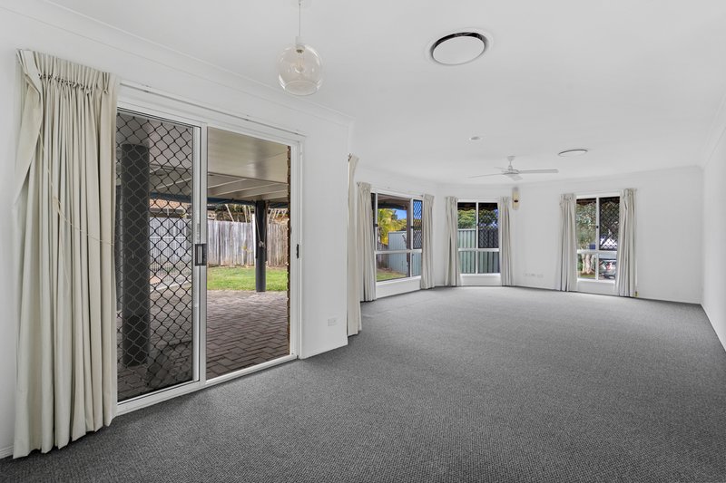 Photo - 42 Morfantaine Terrace, Parkwood QLD 4214 - Image 5