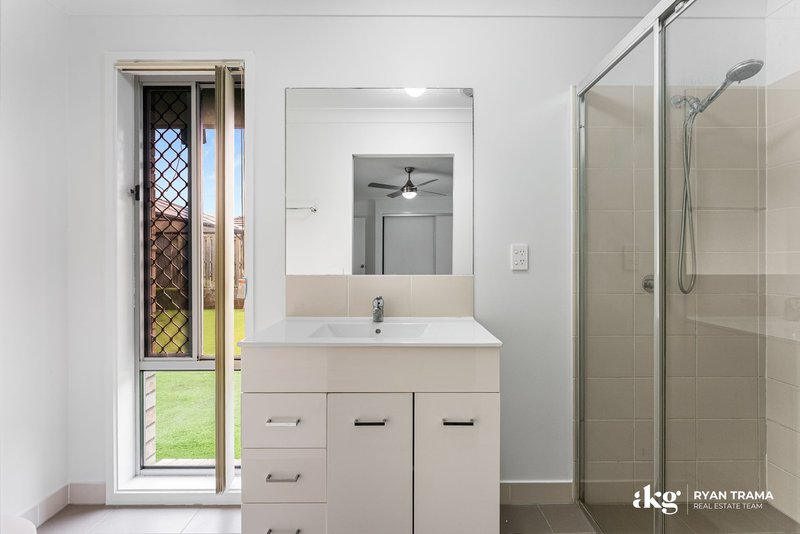 Photo - 42 Mount Pleasant Street, Park Ridge QLD 4125 - Image 10