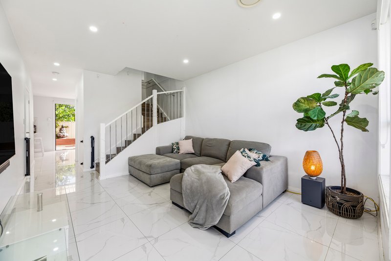 Photo - 42 Neptune Circuit, Schofields NSW 2762 - Image 1