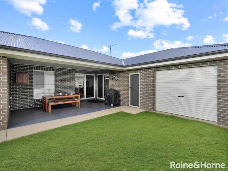 Photo - 42 Newlands Crescent, Kelso NSW 2795 - Image 15