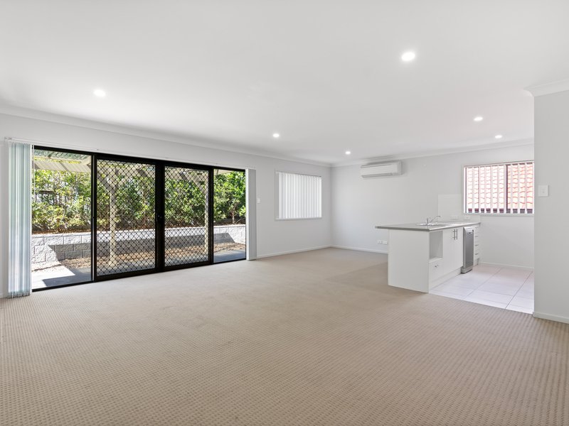 Photo - 42 Nigella Circuit, Hamlyn Terrace NSW 2259 - Image 3