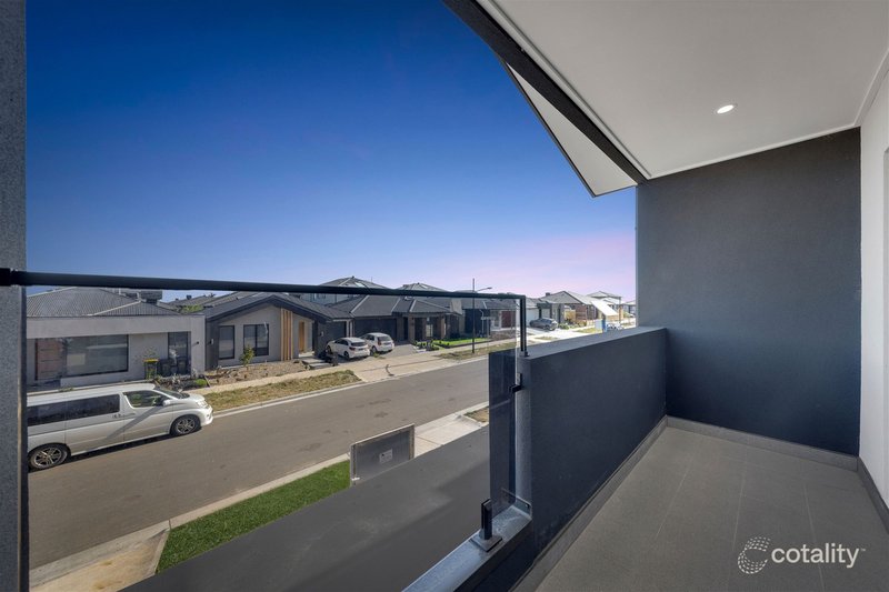 Photo - 42 Nubeena Crescent, Donnybrook VIC 3064 - Image 7