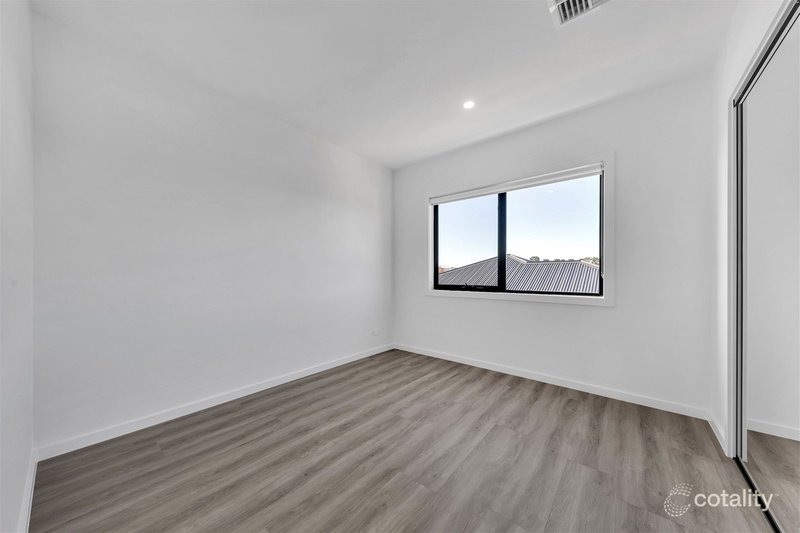 Photo - 42 Nubeena Crescent, Donnybrook VIC 3064 - Image 14