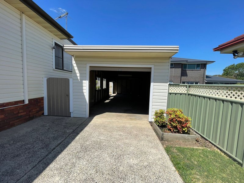 Photo - 42 Ogilvy Street, Peakhurst NSW 2210 - Image 18