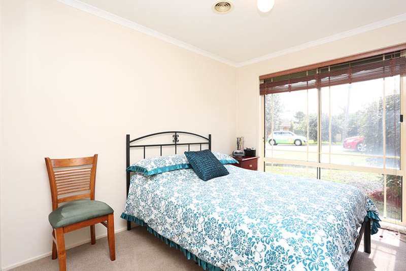 Photo - 42 Old Plenty Road, South Morang VIC 3752 - Image 7