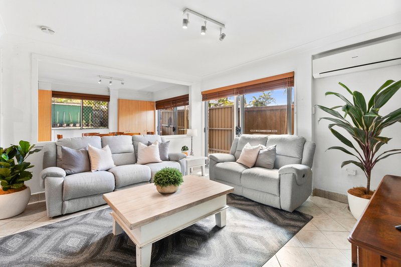 Photo - 42 Oliver Street (Cnr Of Surfers Parade) , Freshwater NSW 2096 - Image 7