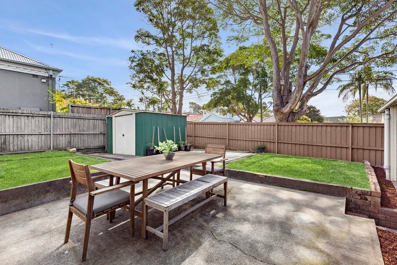 Photo - 42 Oliver Street (Cnr Of Surfers Parade) , Freshwater NSW 2096 - Image 9