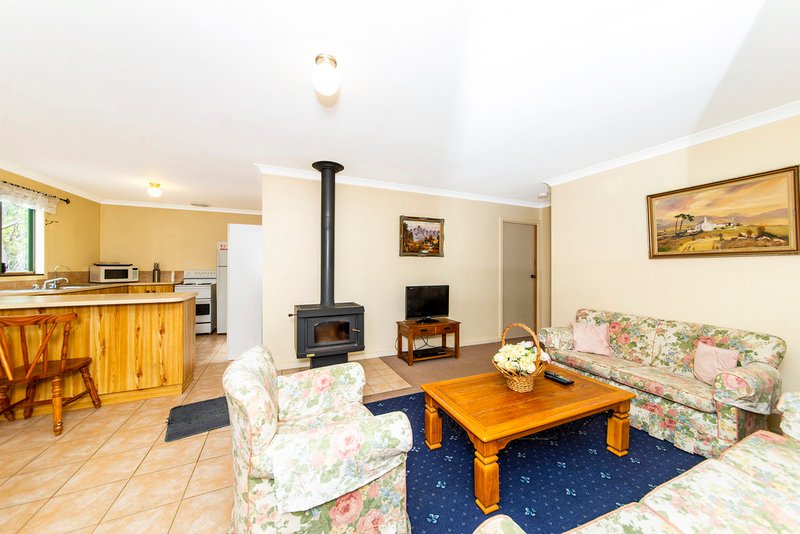 Photo - 42 Orchid Place, Nannup WA 6275 - Image 3