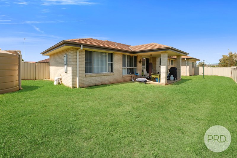 Photo - 42 Orley Drive, Tamworth NSW 2340 - Image 13