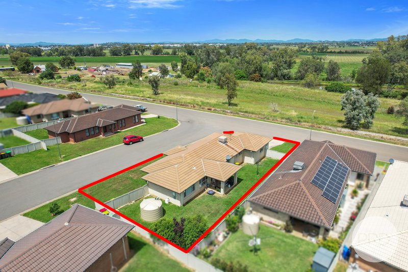 Photo - 42 Orley Drive, Tamworth NSW 2340 - Image 15