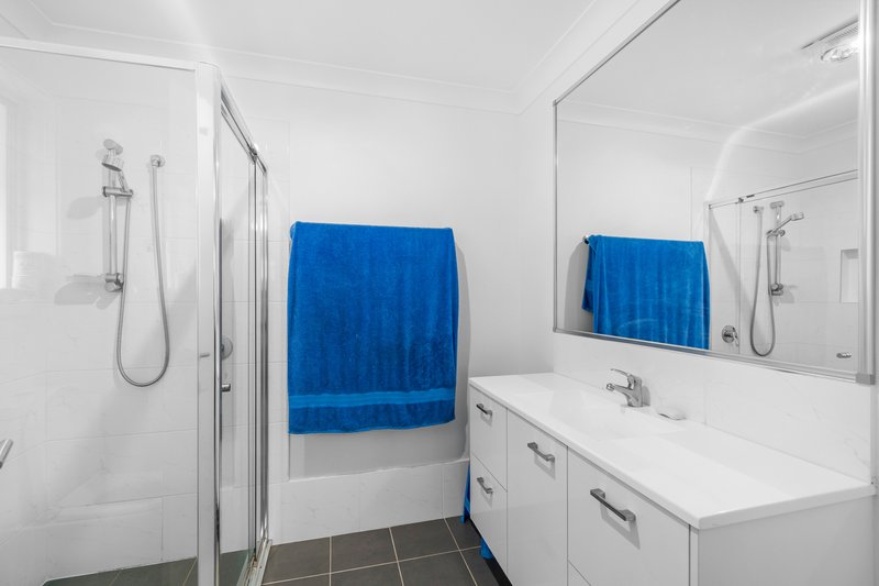 Photo - 42 Osage Street, Horsley NSW 2530 - Image 6