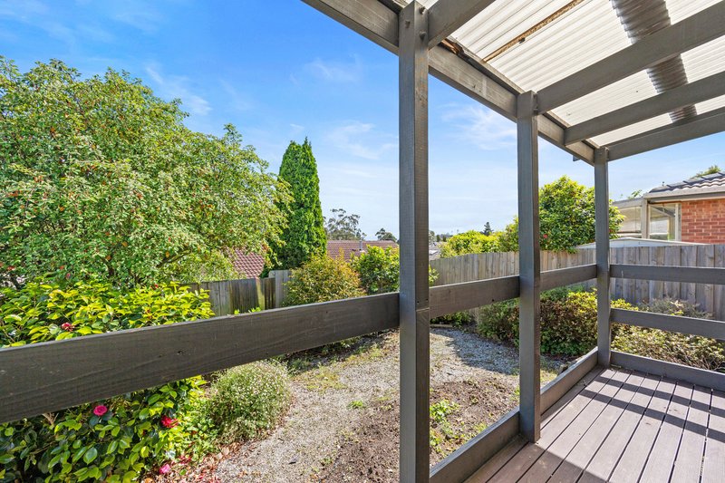 Photo - 42 Otterington Way, Lilydale VIC 3140 - Image 9