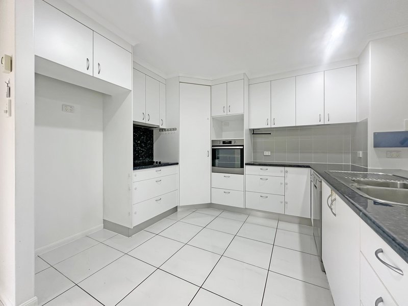 Photo - 42 Pacific Avenue, Sarina QLD 4737 - Image 5