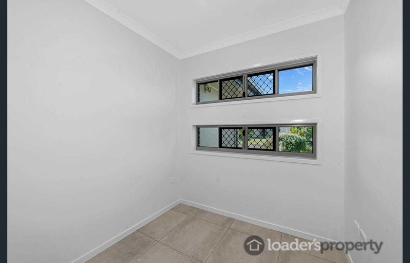 Photo - 42 Palermo Avenue, Ashfield QLD 4670 - Image 2