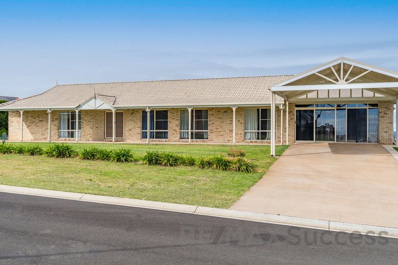 42 Panoramic Drive, Preston QLD 4352