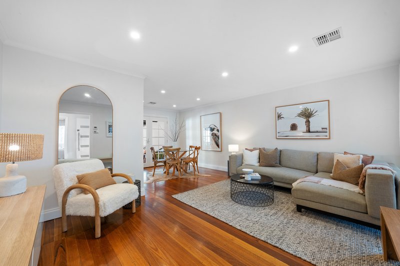 Photo - 42 Park Boulevard, Ferntree Gully VIC 3156 - Image 2