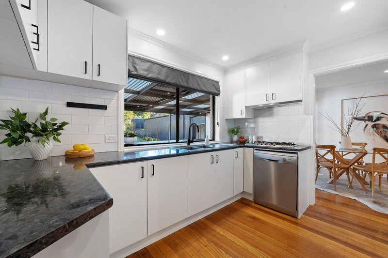 Photo - 42 Park Boulevard, Ferntree Gully VIC 3156 - Image 4