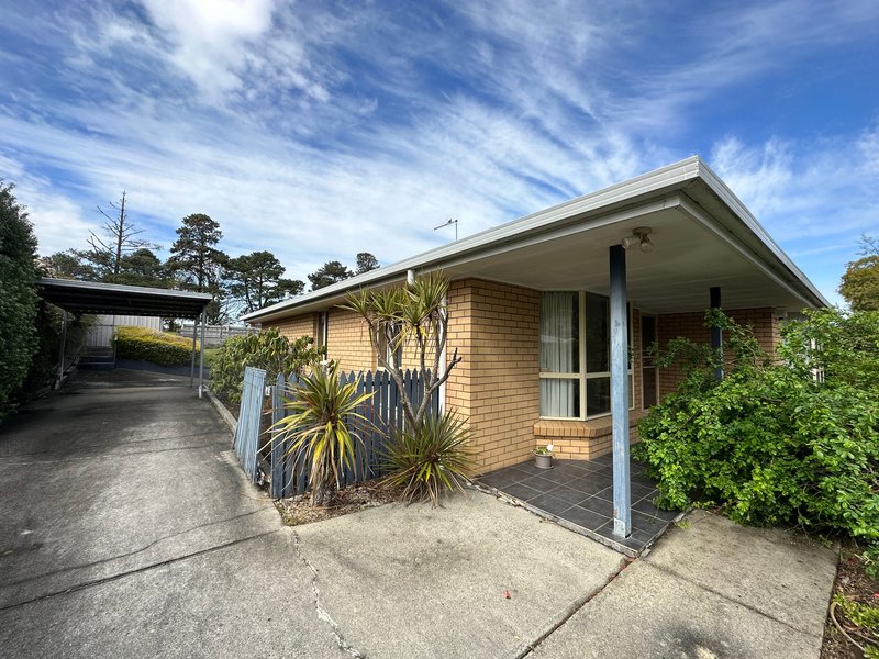 42 Parklands Parade, Newnham TAS 7248