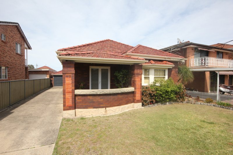 Photo - 42 Pasadena Street, Monterey NSW 2217 - Image 7