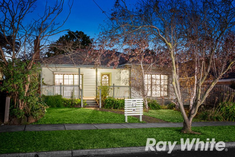 Photo - 42 Pendle Street, Box Hill VIC 3128 - Image 3