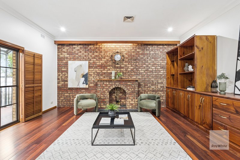 Photo - 42 Pindari Avenue, Taylors Lakes VIC 3038 - Image 3