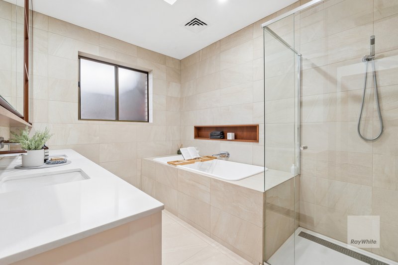 Photo - 42 Pindari Avenue, Taylors Lakes VIC 3038 - Image 10