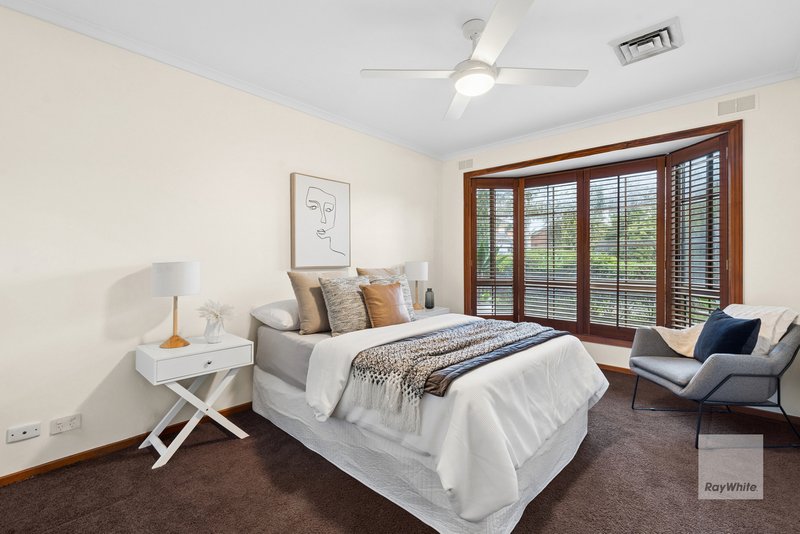 Photo - 42 Pindari Avenue, Taylors Lakes VIC 3038 - Image 14