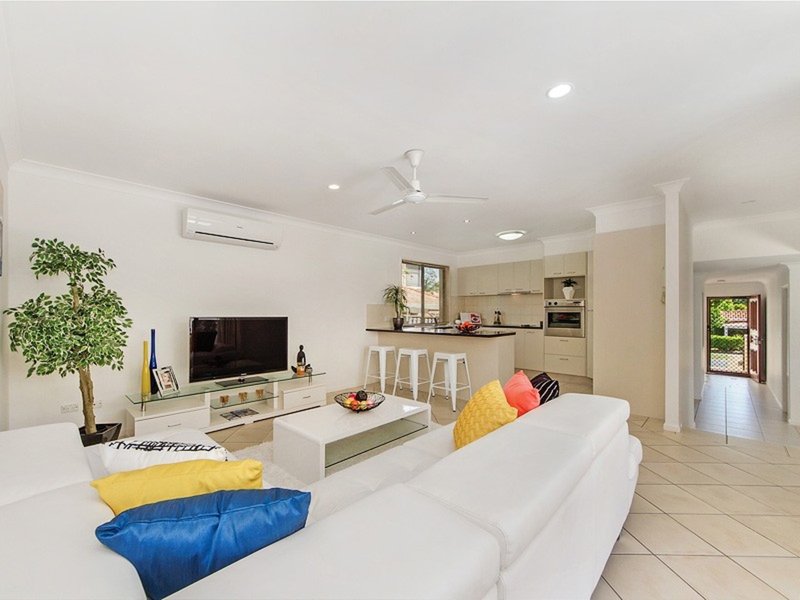 Photo - 42 Pine Valley Drive, Robina QLD 4226 - Image 4