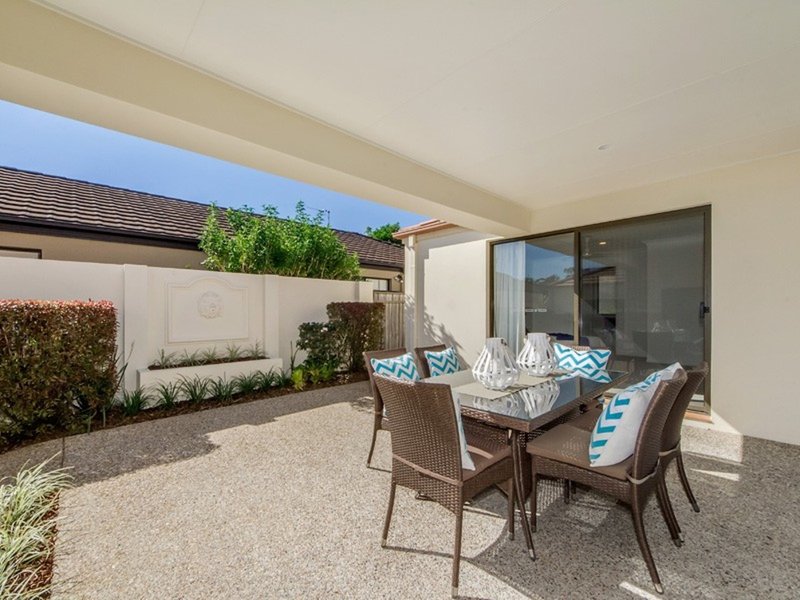 Photo - 42 Pine Valley Drive, Robina QLD 4226 - Image 5