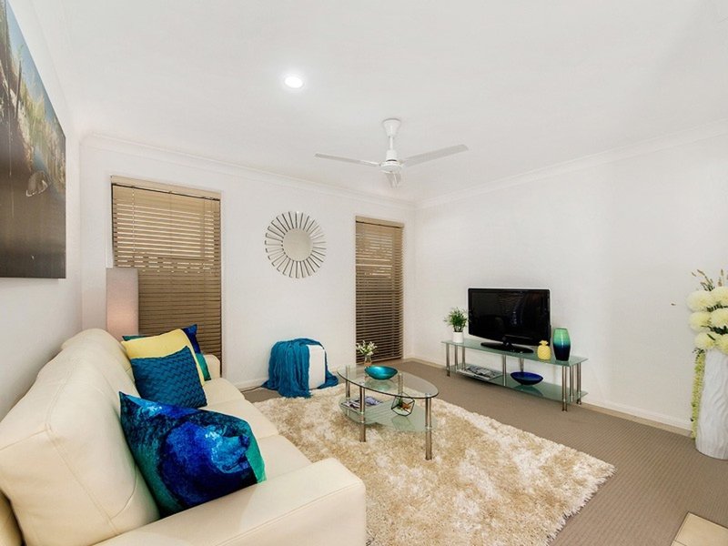 Photo - 42 Pine Valley Drive, Robina QLD 4226 - Image 6