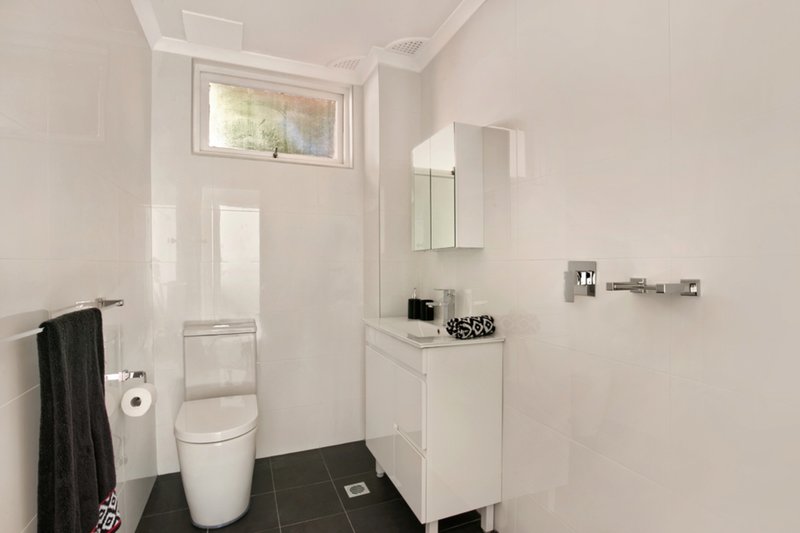 Photo - 4/2 Pitt Street, Balgowlah NSW 2093 - Image 4