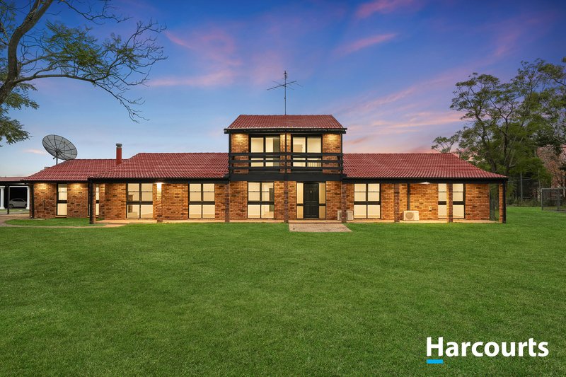 Photo - 42 Pitt Town Road, Kenthurst NSW 2156 - Image 2