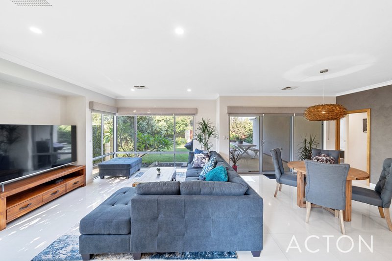 Photo - 42 Preston Drive, Lake Coogee WA 6166 - Image 8