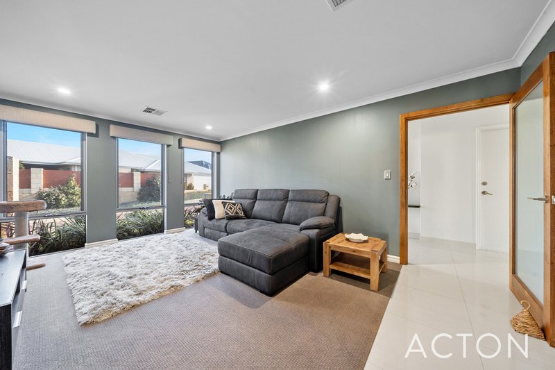 Photo - 42 Preston Drive, Lake Coogee WA 6166 - Image 10