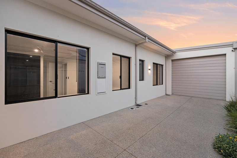 Photo - 42 Propeller Avenue, Brabham WA 6055 - Image 23