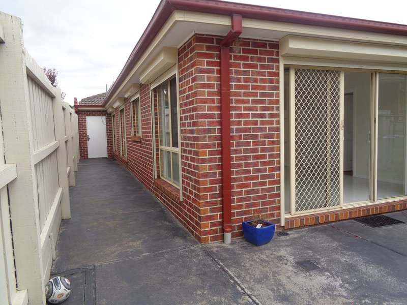 Photo - 4/2 Prospect Street, Glenroy VIC 3046 - Image 15