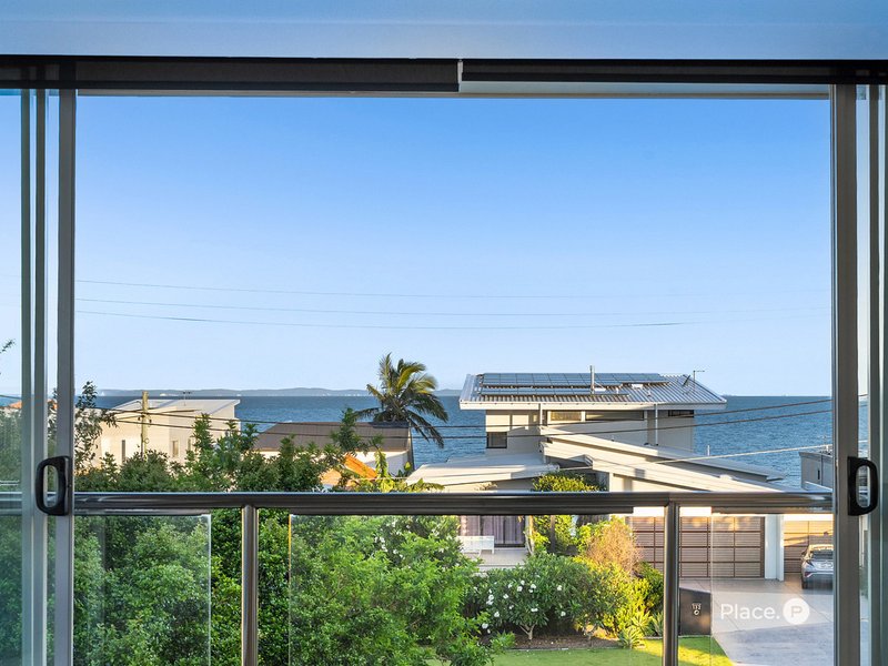 Photo - 4/2 Queen Street, Scarborough QLD 4020 - Image 2