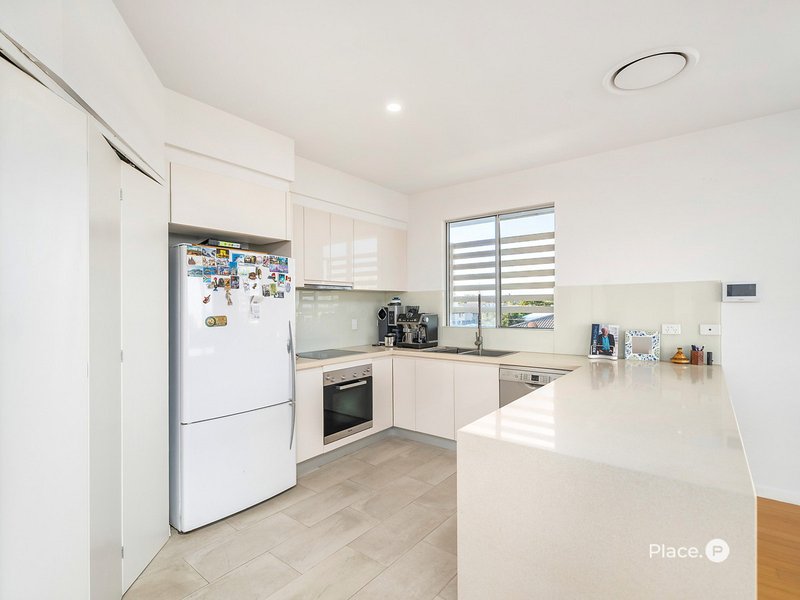 Photo - 4/2 Queen Street, Scarborough QLD 4020 - Image 6
